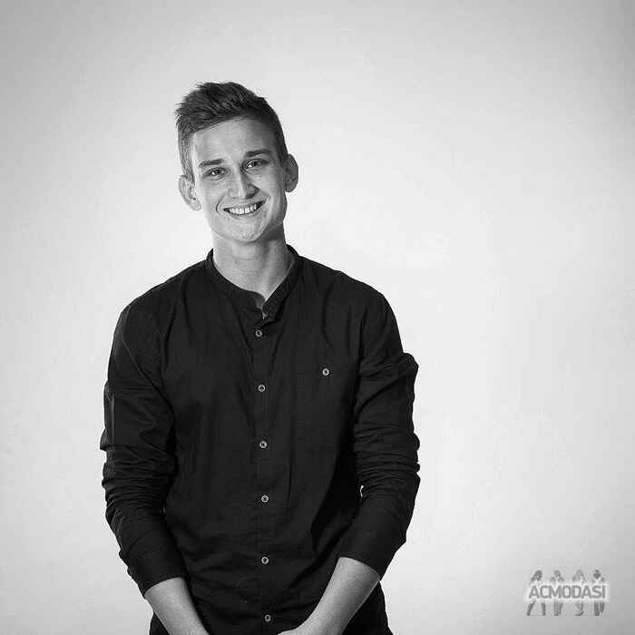 Yarik  Piskun фото №1063631. Завантажено 08 Червня 2017