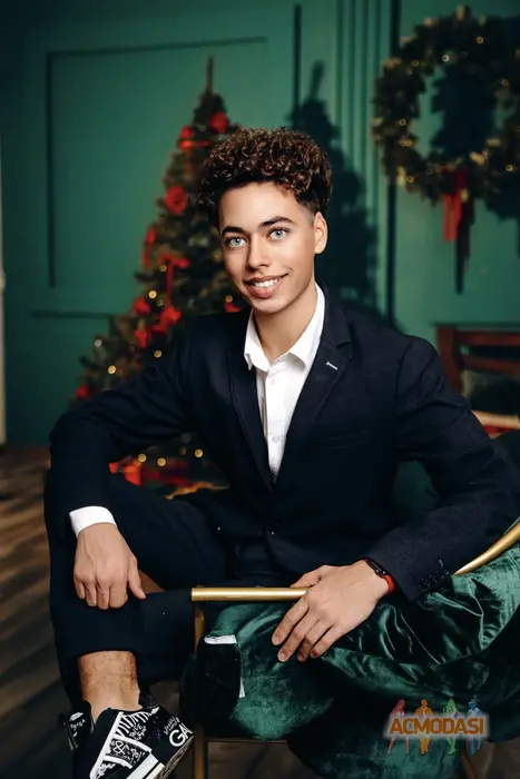 Влад  Вільчинський фото №1746641. Завантажено 30 Серпня 2025