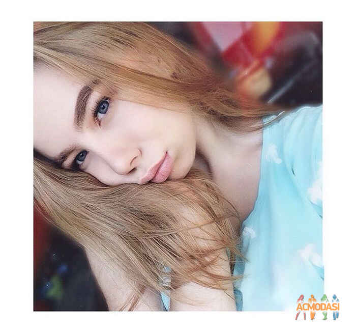 Карина Василiвна Нiколаєнко фото №1327458. Завантажено 24 Листопада 2018