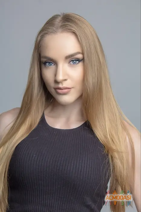 Anzhelika   фото №1738230. Завантажено 11 Січня 2025