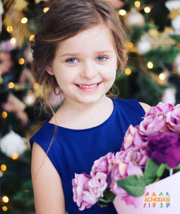 СОФІЯ Євгенівна Лисоконь фото №1184426. Завантажено 12 Лютого 2018