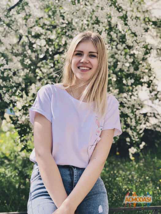 Карина Олександрівна Криволап фото №1400594. Завантажено 15 Травня 2019