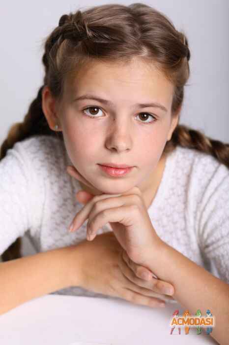 Олександра Миколаївна Школьненко фото №1460105. Завантажено 12 Жовтня 2019