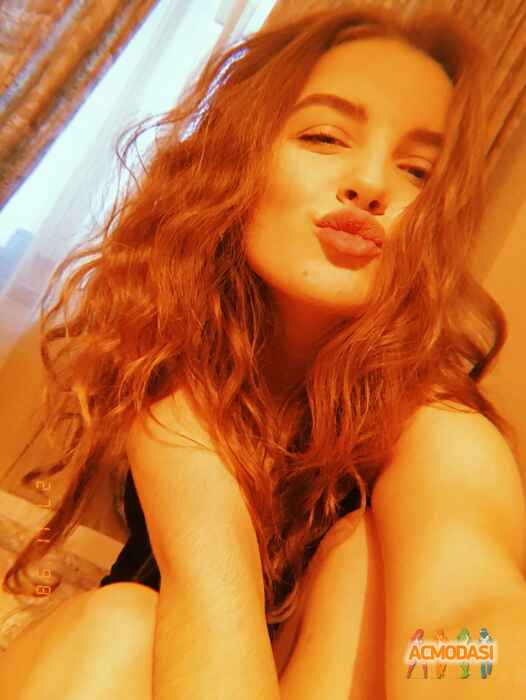 Настя  Назаренко фото №1345567. Завантажено 05 Січня 2019