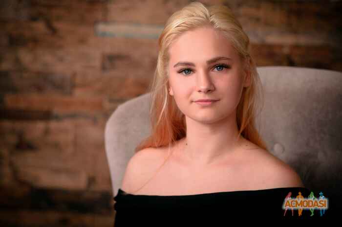 Алена Андреевна Злакаман фото №1164212. Завантажено 13 Січня 2018