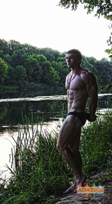 Yaroslav   фото №1061829. Завантажено 02 Червня 2017