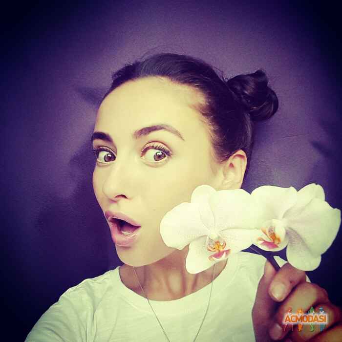 Ta  She фото №1115656. Завантажено 10 Жовтня 2017