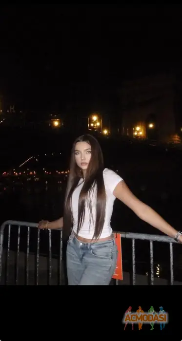 Шмельова  Мілєна фото №1751594. Завантажено 12 Січня 2026