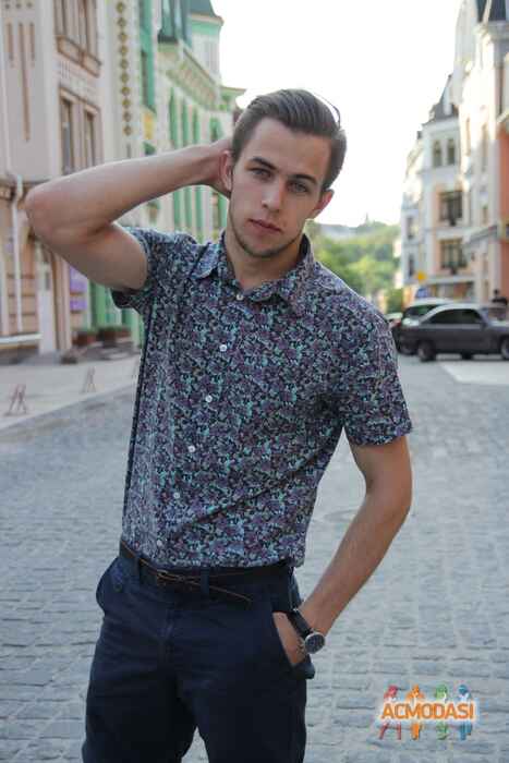 Владислав Евгеньевич Ошийко фото №857509. Завантажено 03 Грудня 2015