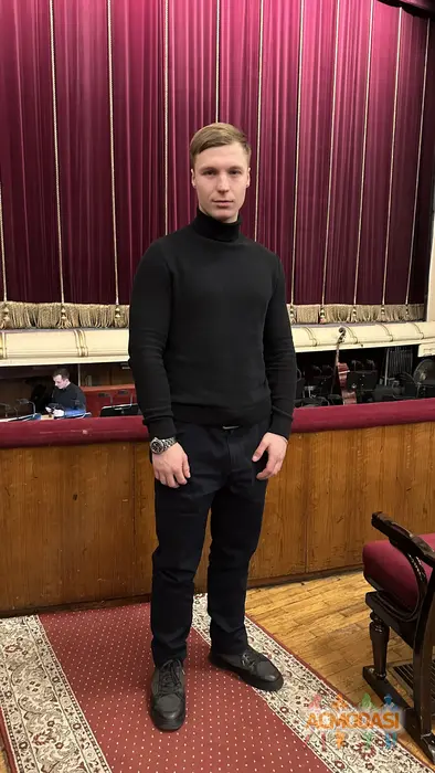 Антон  Антон фото №1746646. Завантажено 30 Серпня 2025