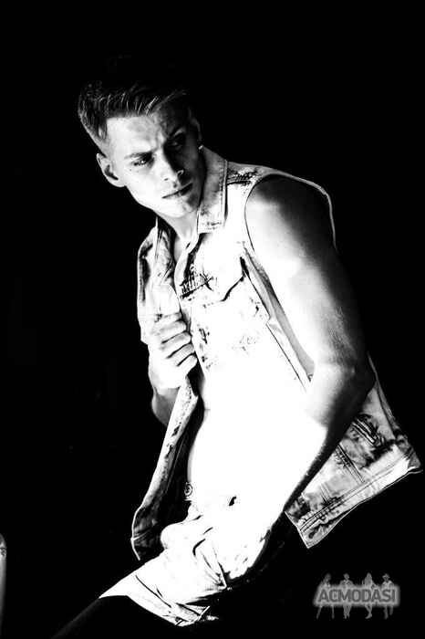 Ярик  Чемерис фото №771604. Завантажено 25 Листопада 2014