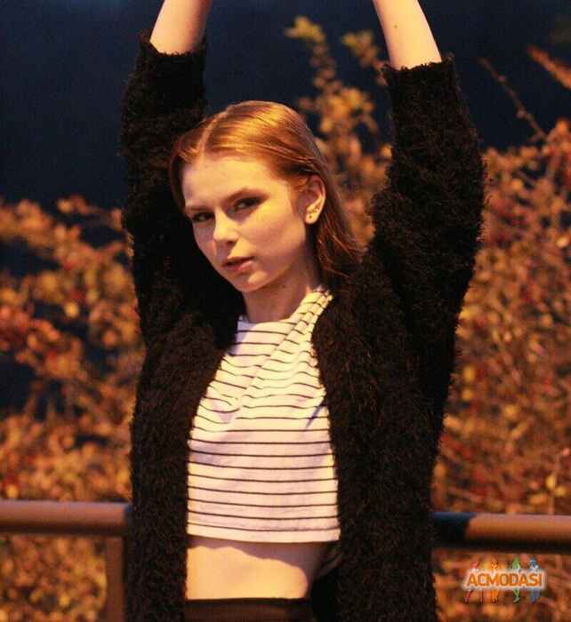 Неллi Олегiвна Каменських фото №1038425. Завантажено 31 Березня 2017