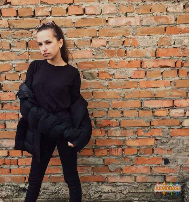 Яна Романівна Святослав фото №1214076. Завантажено 28 Березня 2018