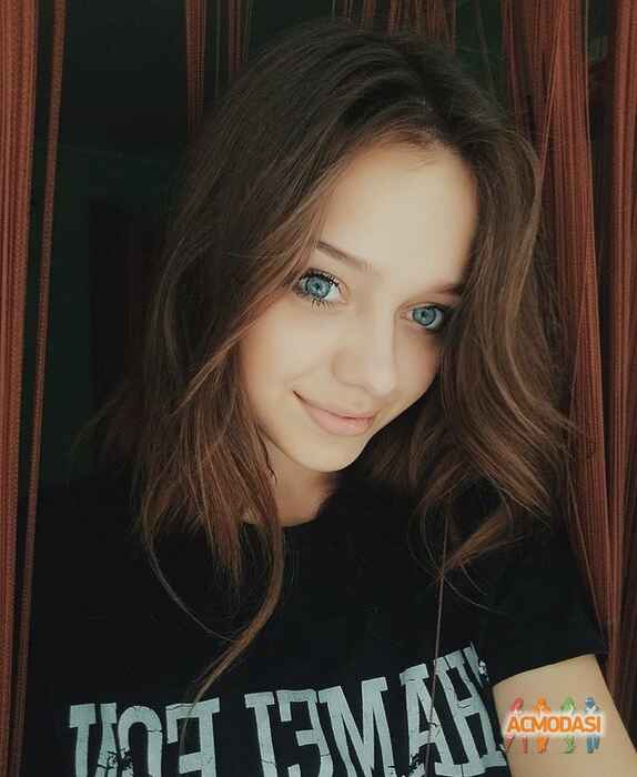 Аліна Володимирівна Чирук фото №1304161. Завантажено 09 Жовтня 2018