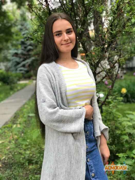 Любов Петрівна Кунєва фото №1406429. Завантажено 03 Червня 2019