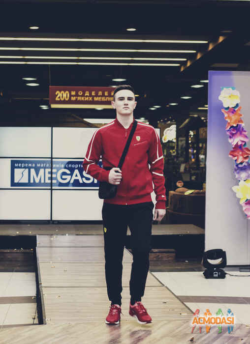 Виктор Викторович Воскобойник фото №1050344. Завантажено 04 Травня 2017