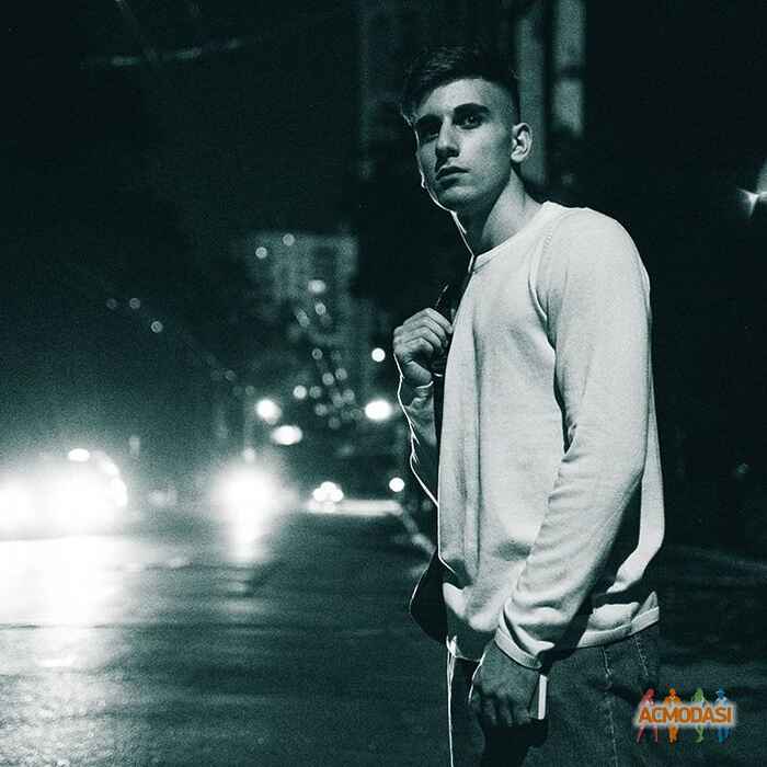 Тигран Александрович Григорян фото №1160815. Завантажено 06 Січня 2018