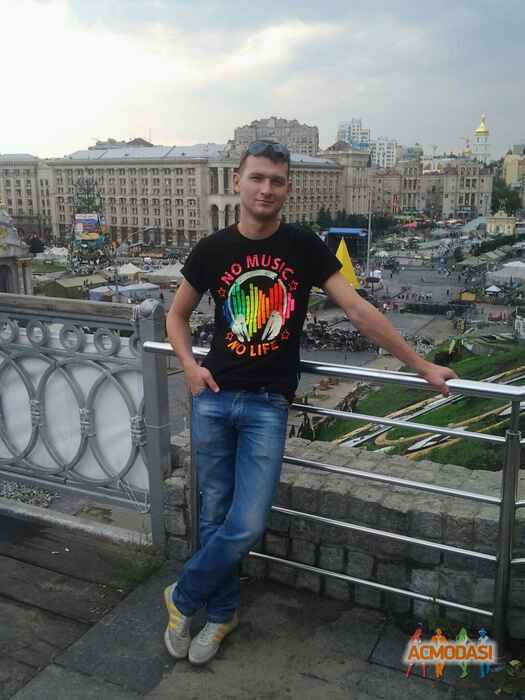 Евгений Юрьевич Семенюк фото №1029052. Завантажено 07 Березня 2017