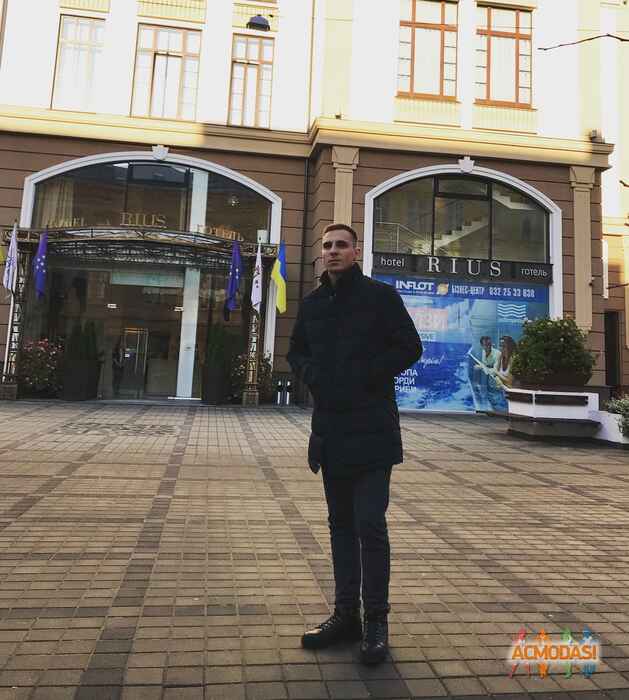 Святослав Романович Микитчин фото №1163009. Завантажено 11 Січня 2018