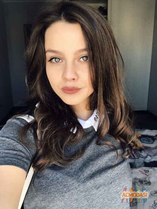 Владиславе Олеговна Роговенко фото №1136181. Завантажено 14 Листопада 2017
