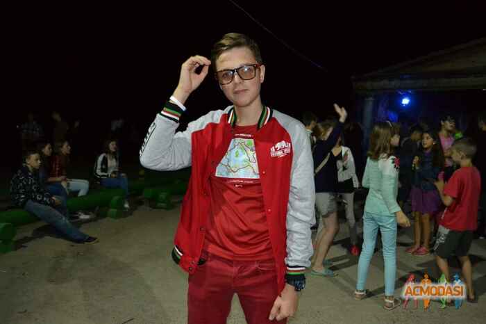 Женя Володимирович Курячий фото №1158130. Завантажено 29 Грудня 2017