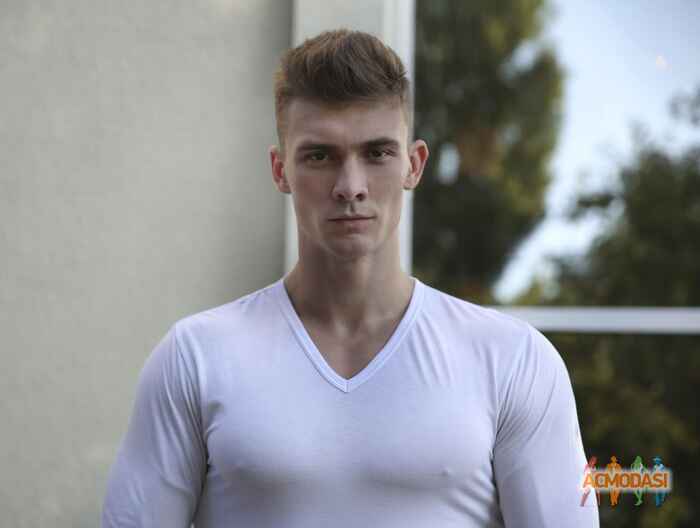 ANDRII Serhiyovych MENCHII фото №1446044. Завантажено 08 Вересня 2019