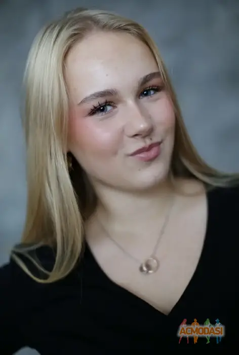 Анастасія  Зубенко фото №1749509. Завантажено 14 Листопада 2025