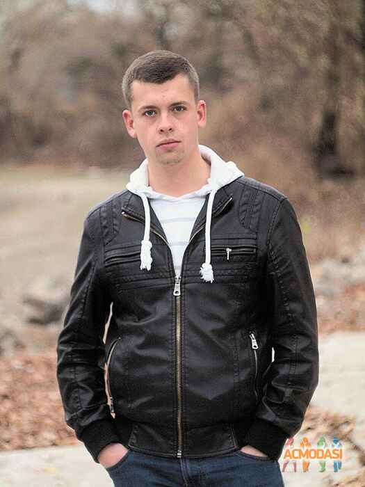 Олександр Віталійович Бузницький фото №984873. Завантажено 14 Листопада 2016