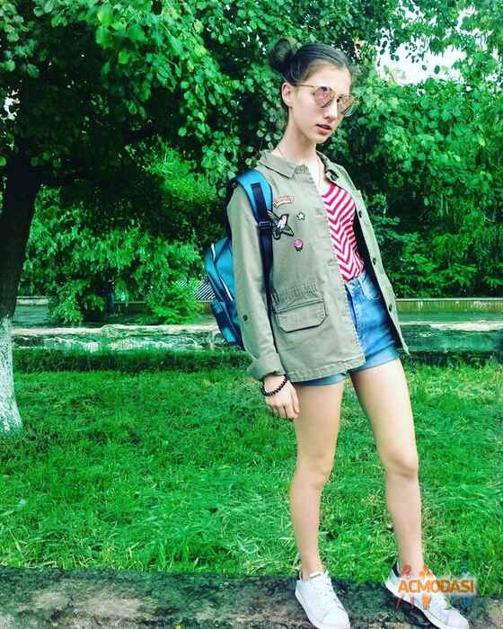 Олександра Андріївна Резніченко фото №1126918. Завантажено 30 Жовтня 2017