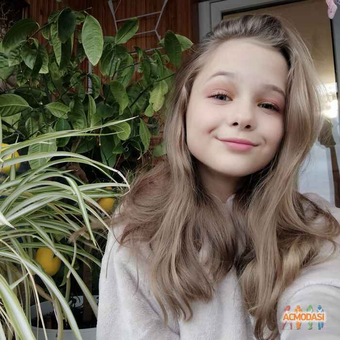 Поліна Володимирівна Медяник фото №1498570. Завантажено 18 Січня 2020