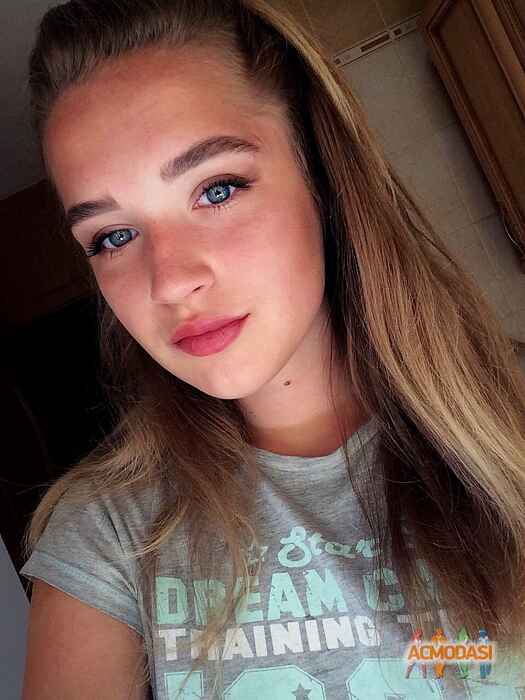 Катерина   фото №1071557. Завантажено 27 Червня 2017