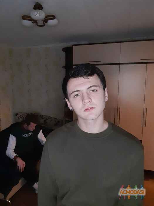 Володимир  Кальчук-Чертов фото №1623509. Завантажено 19 Квітня 2021