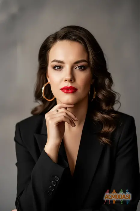 Каріна Володимирівна Качур фото №1750171. Завантажено 27 Листопада 2025