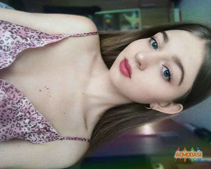 Карина Дмитрівна Радівончик фото №1242201. Завантажено 08 Червня 2018