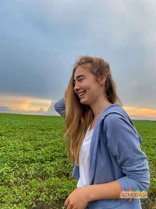 Софія  Сєдих фото №1549390. Завантажено 17 Липня 2020