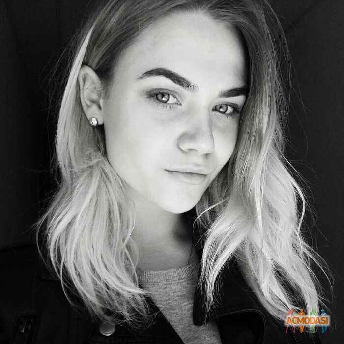 Олена  Мазур фото №1128887. Завантажено 02 Листопада 2017