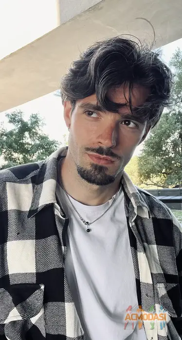 Sandro  Allende фото №1748559. Завантажено 14 Жовтня 2025