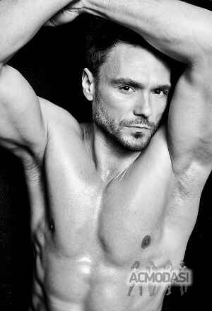 Roman   фото №1050997. Завантажено 07 Травня 2017