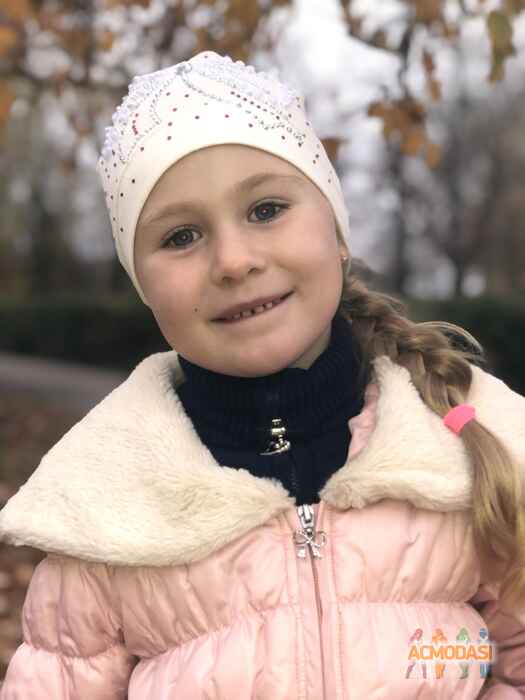 Olena  Parkalab фото №1581447. Завантажено 05 Листопада 2020