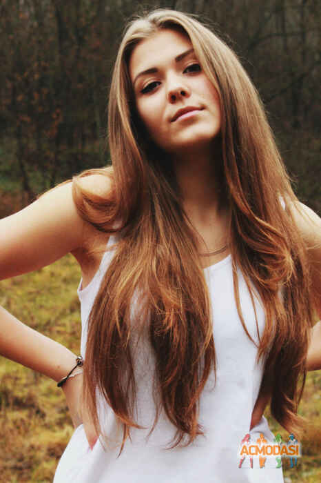 Диана  Лебедь фото №1028532. Завантажено 06 Березня 2017