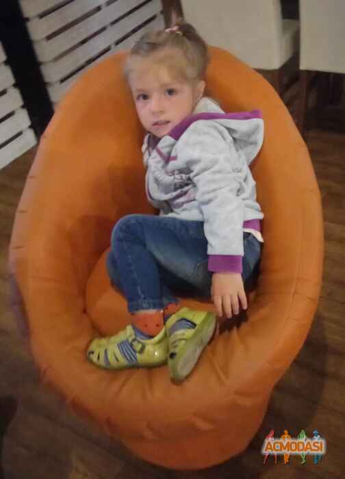 Катя Олегівна Трохименко фото №1134137. Завантажено 10 Листопада 2017