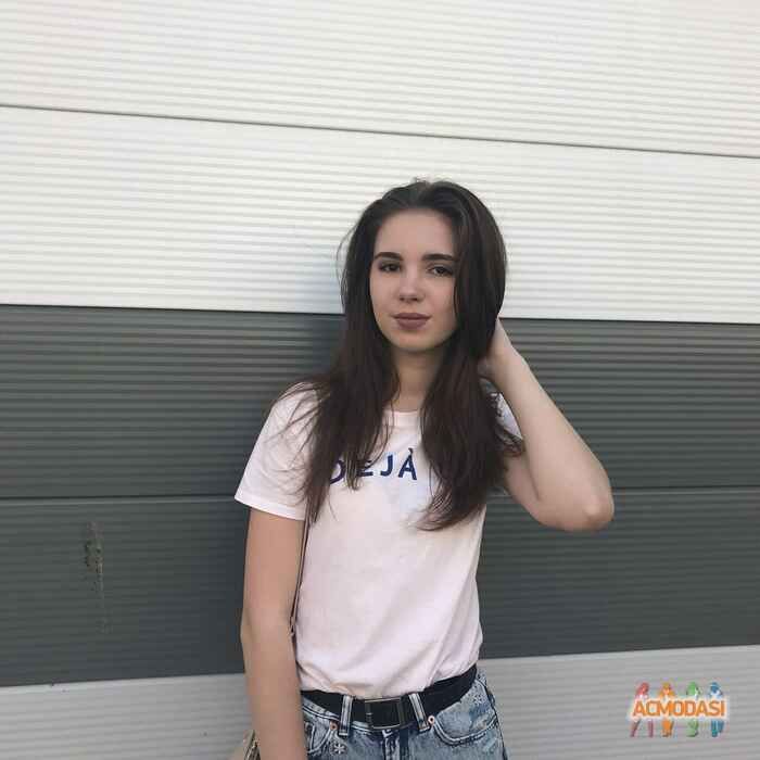 Алина   фото №1372353. Завантажено 02 Березня 2019