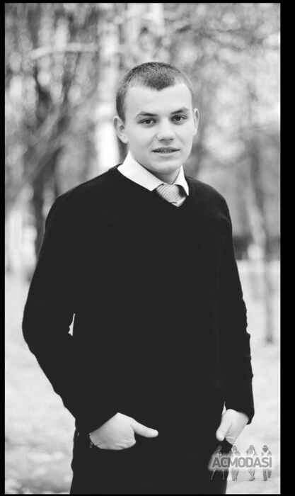 Артем Владимирович Сиданченко фото №984364. Завантажено 13 Листопада 2016
