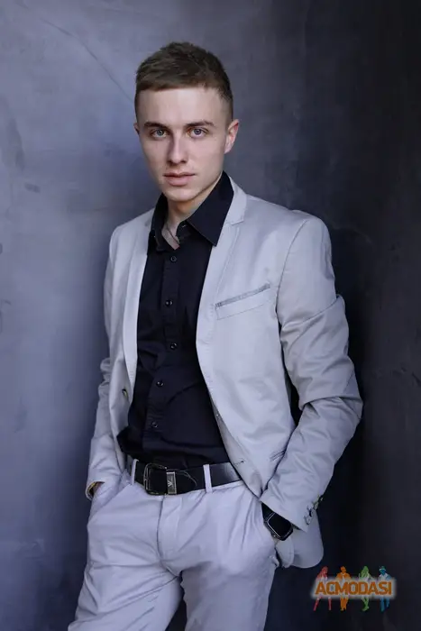 Денис  Матвій фото №1750705. Завантажено 20 Грудня 2025