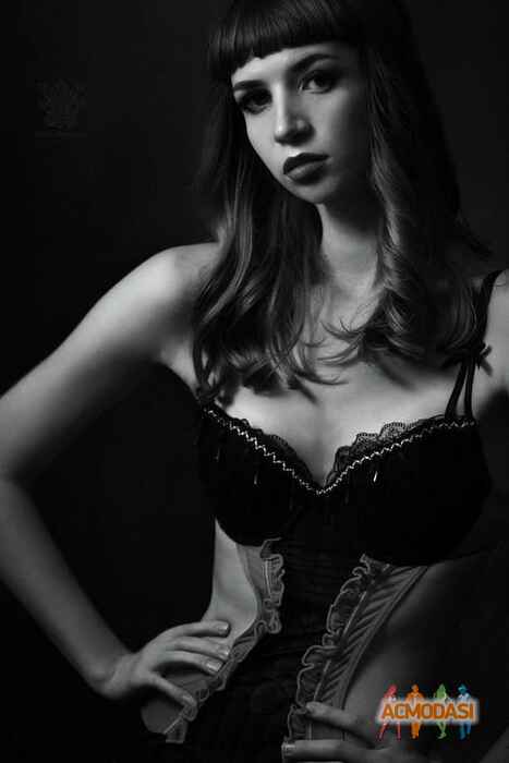 Tasha  Sukhovarova фото №1111894. Завантажено 03 Жовтня 2017