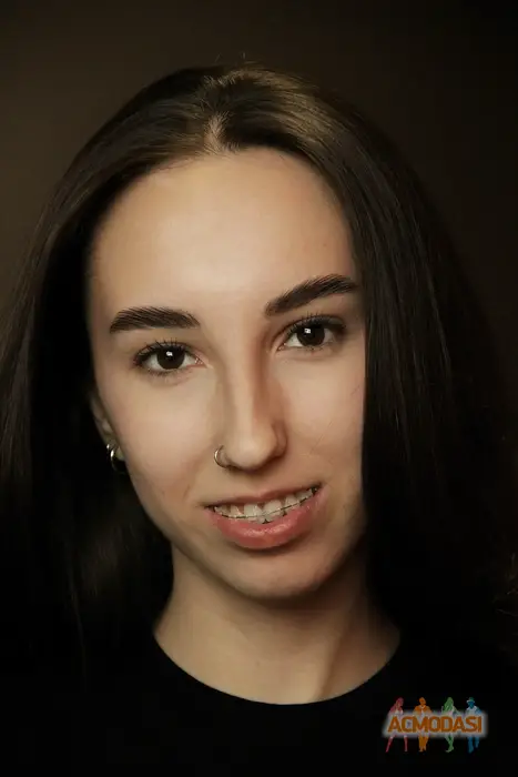 Гайфулліна  Настасʼя фото №1750053. Завантажено 24 Листопада 2025