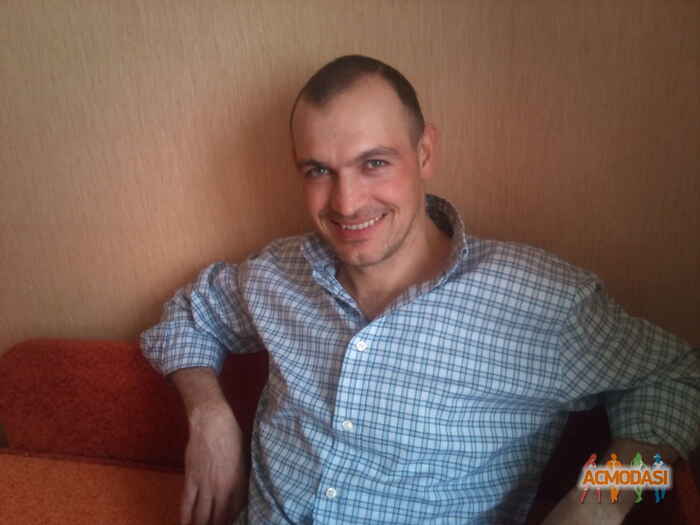 Волошин  Максим фото №171216. Завантажено 24 Березня 2012