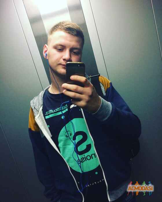 Тарас Олександрович Лобода фото №1064256. Завантажено 09 Червня 2017