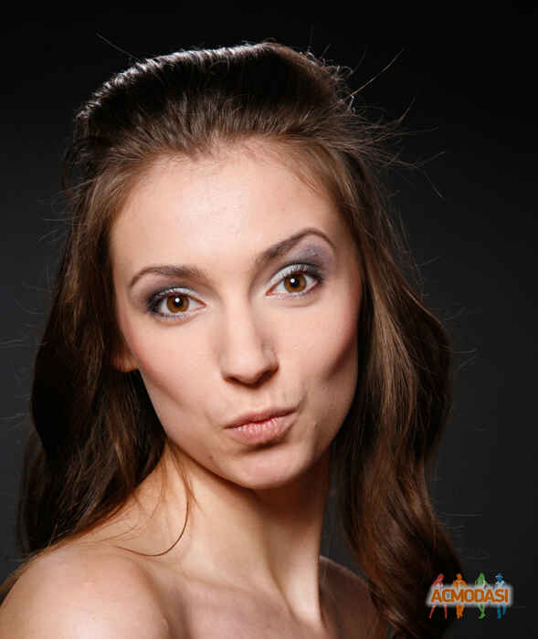 Карина  По фото №175741. Завантажено 31 Березня 2012