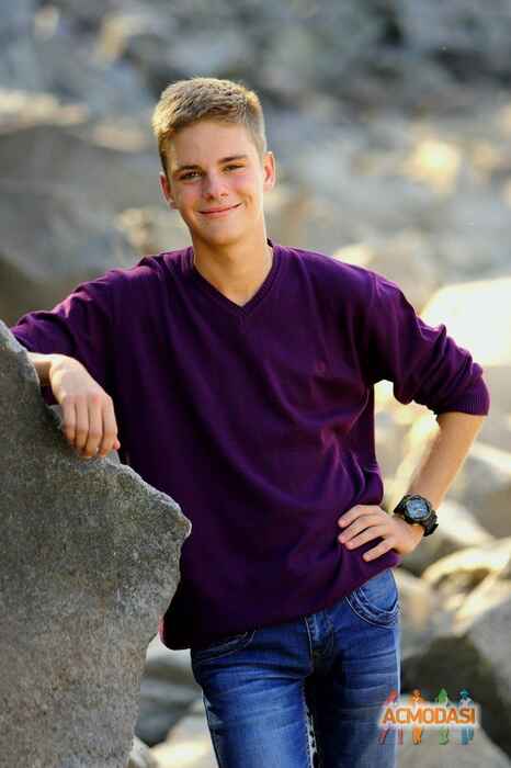 Александр  Поварчук фото №1033328. Завантажено 18 Березня 2017